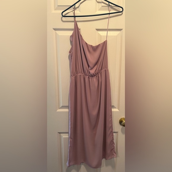 Everly - Ruffle Midi Dress - Picture 2 of 4